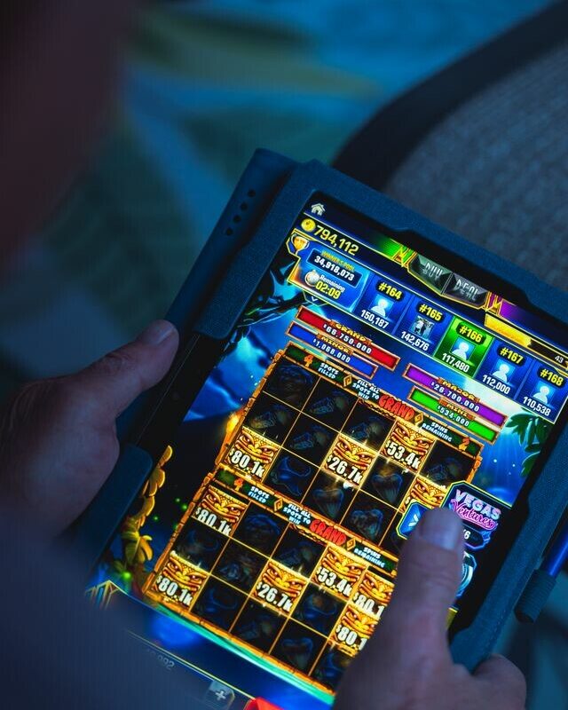 Judi Slot dan Pentingnya Literasi Digital bagi Pengguna Internet
